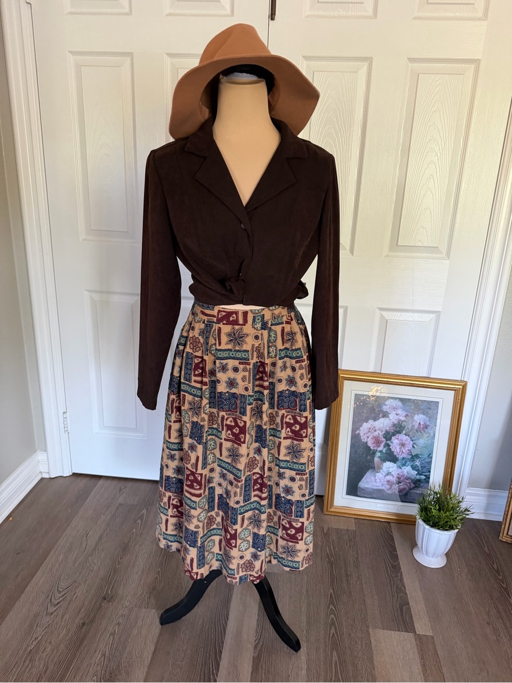 Vintage Patterned Midi Skirt in Beige and Brown